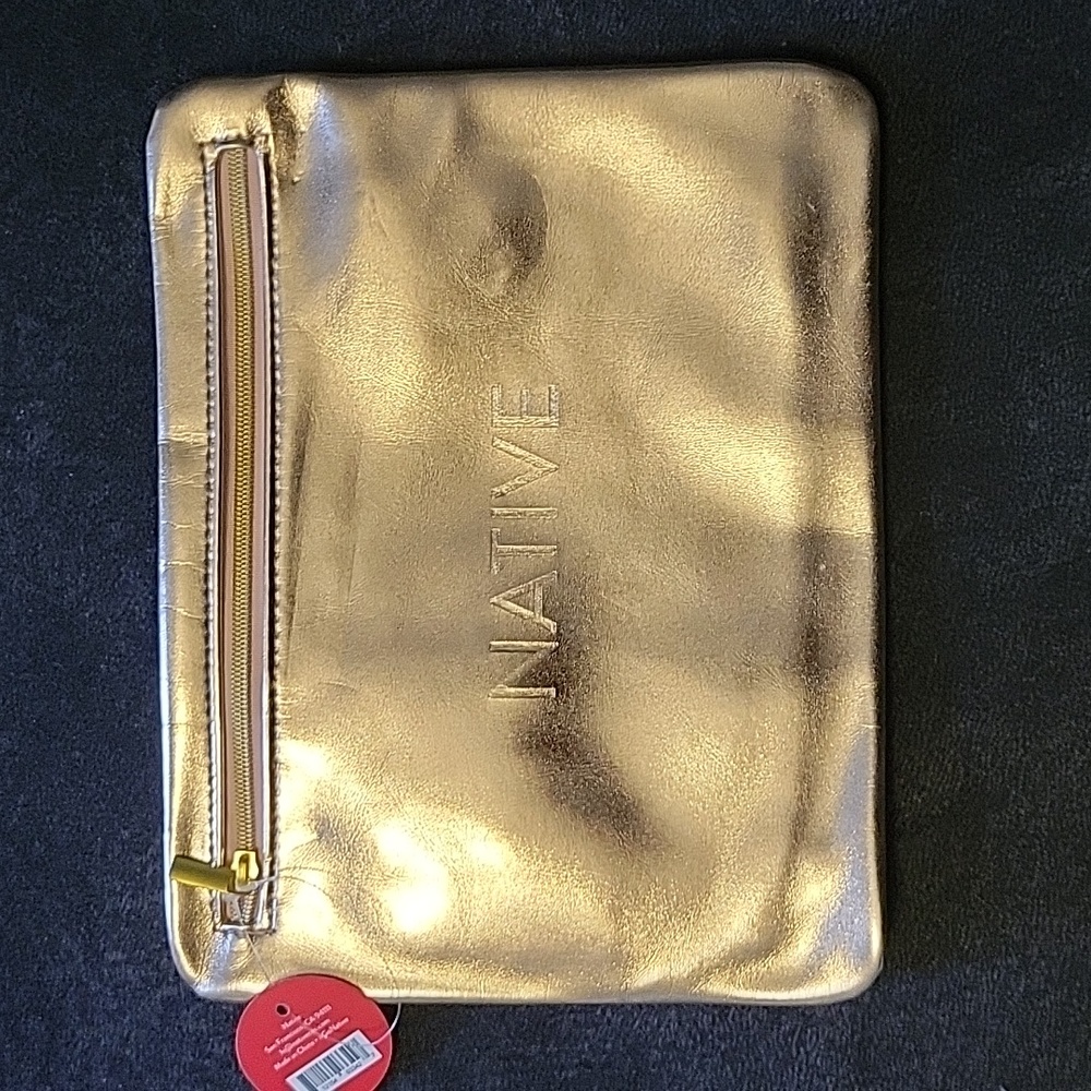Native Travel Bag